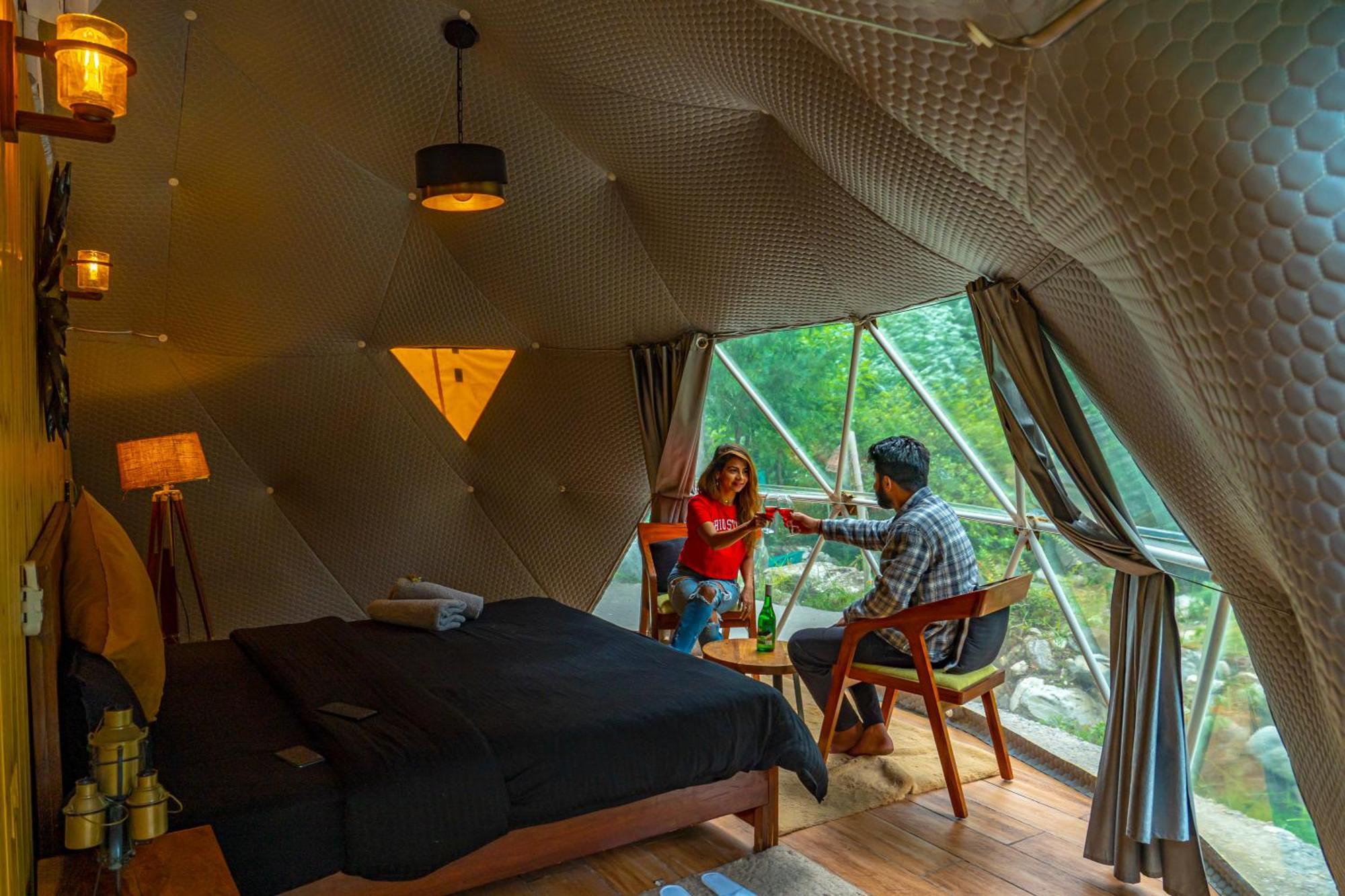 Whoopers Boutique Resort Jibhi Kültér fotó