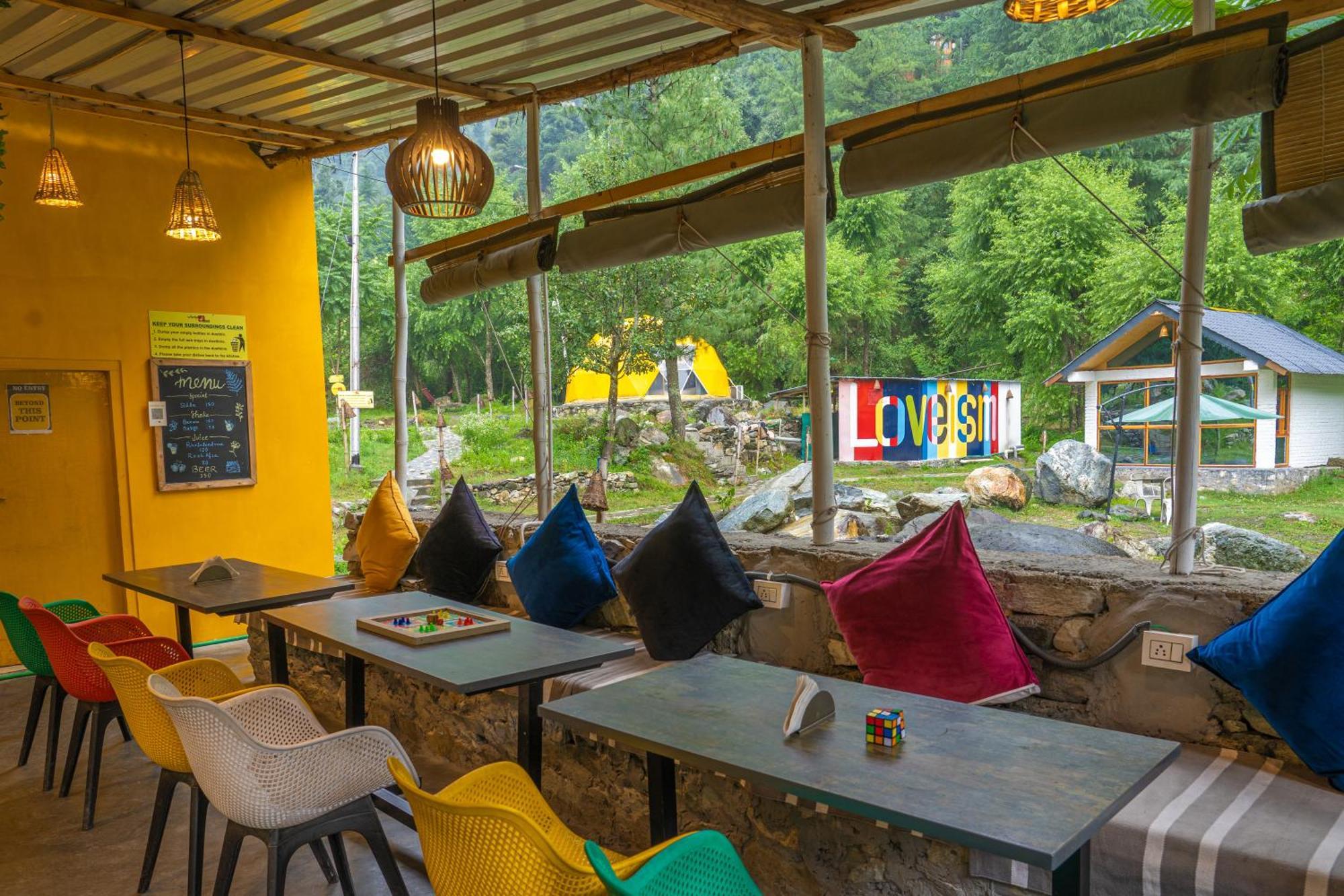 Whoopers Boutique Resort Jibhi Kültér fotó
