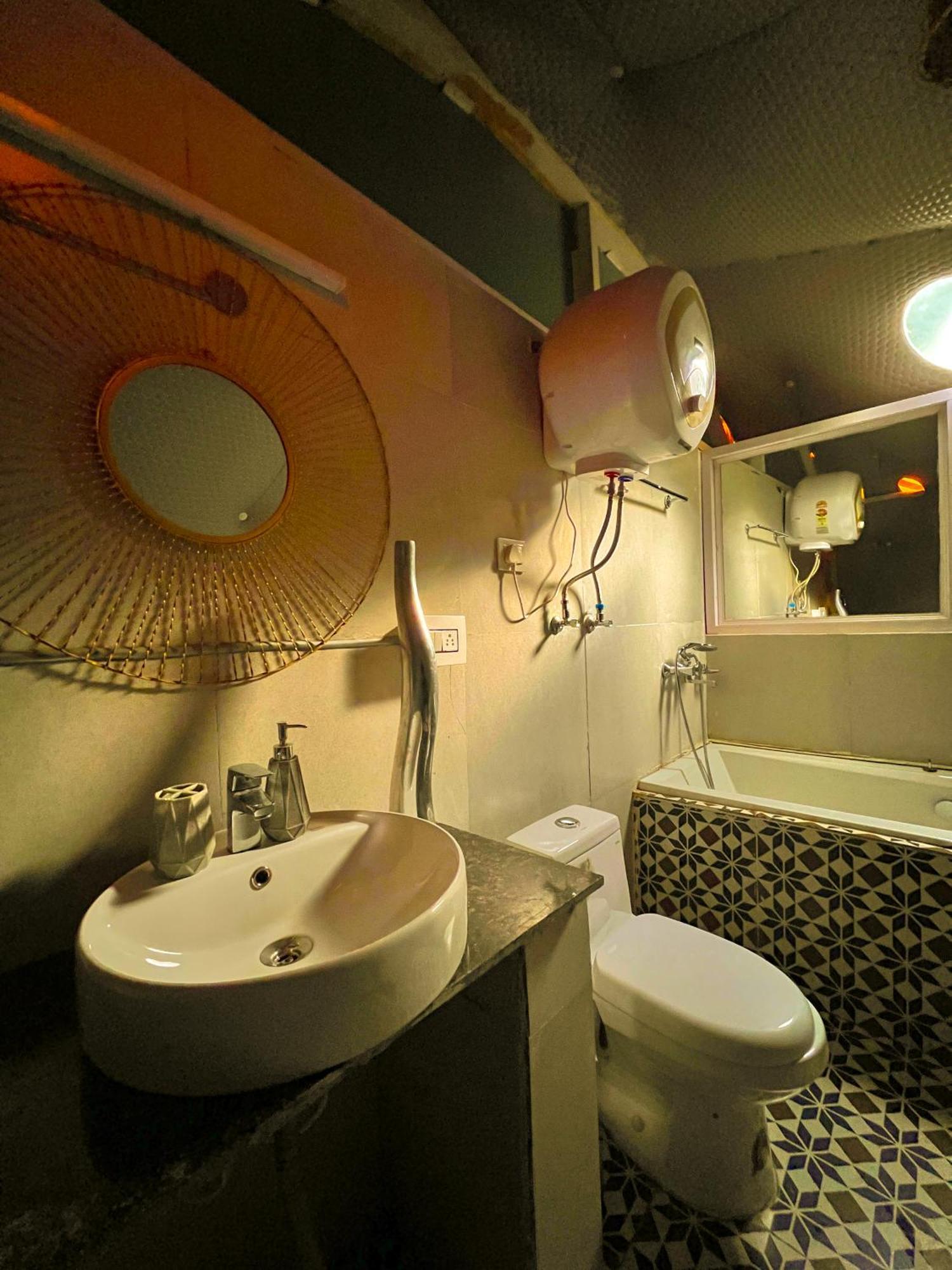 Whoopers Boutique Resort Jibhi Kültér fotó